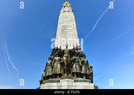 L'infanterie mémorial de Bruxelles est à la mémoire des soldats belges qui ont combattu dans la Première Guerre mondiale et la seconde guerre mondiale. Banque D'Images