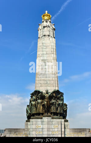 L'infanterie mémorial de Bruxelles est à la mémoire des soldats belges qui ont combattu dans la Première Guerre mondiale et la seconde guerre mondiale. Banque D'Images