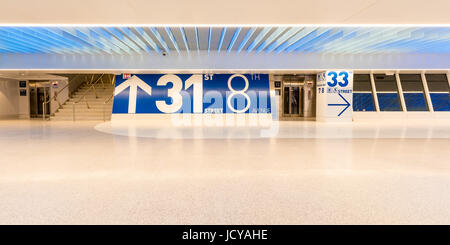 La ville de New York, NY - 15 juin 2017 : ouvert au-dessous de la rénovation de la gare Penn Station James A. Farley Post Office, Manhattan, New York City Banque D'Images