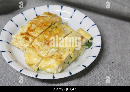La nourriture japonaise : Tamagoyaki Banque D'Images