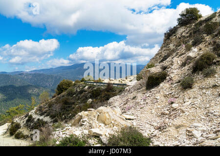 Route à travers les montagnes de Troodos, Géoparc, Limassol, Paphos, Chypre Banque D'Images