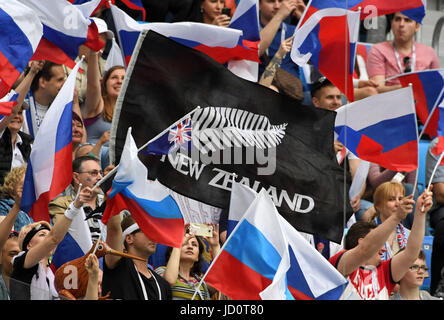 Saint-pétersbourg, Russie. 17 Juin, 2017. La Russie. Saint-pétersbourg. 17 juin, 2017. Fans lors du match de la phase de groupes de la Coupe des Confédérations FIFA 2017 entre les équipes nationales de la Russie et de la Nouvelle-Zélande. Credit : Andreï Pronin/ZUMA/Alamy Fil Live News Banque D'Images