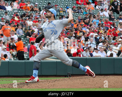 Baltimore, MD, USA. 17 Juin, 2017. Cardinals de Saint-Louis lanceur droitier Tyler Lyon (70) au cours de la St. Louis Cardinals vs Baltimore Orioles match au parc Orioles dans Camden Yards de Baltimore, MD. Baltimore a battu St Louis 15-7. Jen Hadsell/CSM/Alamy Live News Banque D'Images