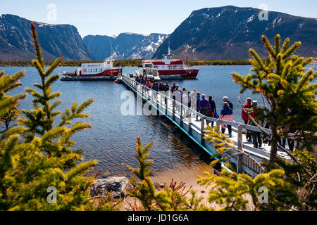 Excursions en bateau sur l'étang Western Brook, le parc national du Gros-Morne, à Terre-Neuve, Canada Banque D'Images