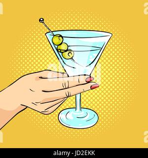 Vector hand drawn pop art illustration de femme main tenant un verre à martini avec des olives. Style rétro. Signe dessiné à la main. L'illustration pour la presse, Internet. Illustration de Vecteur