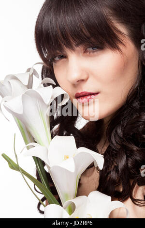 Portrait of woman with flowers Banque D'Images