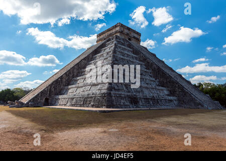 Kukulkan / El Castillo , pyramide Maya Chichen Itza au Mexique Banque D'Images