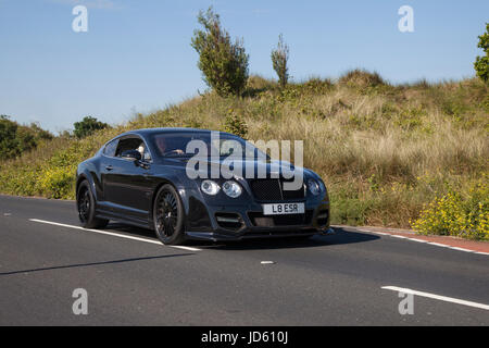 Black Bentley Continental GT Speed Grand tourer arrivant pour le Woodvale Rally, Southport, Merseyside, Royaume-Uni. Banque D'Images