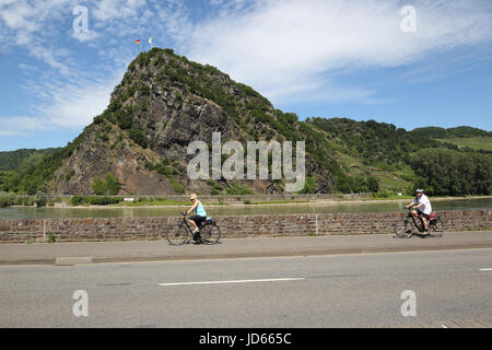 Loreley Rock se tient le long du Rhin dans la vallée du Rhin moyen. Site du patrimoine mondial de l'UNESCO.Lorelei en anglais Banque D'Images