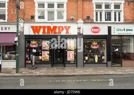 Extérieur du restaurant de restauration rapide Wimpy sur Broad Street, Teddington, TW11, Londres, Angleterre, ROYAUME-UNI Banque D'Images