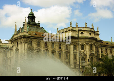 Le Palais de Justice (Justizpalast) à Munich (Bavière, Allemagne) Banque D'Images