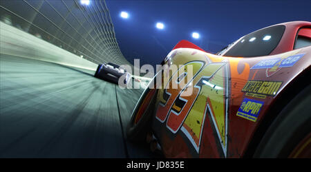 Cars 3 est une animation par ordinateur 3D comédie film produit par Pixar Animation Studios et publié par Walt Disney Pictures. Cette photo est pour un usage éditorial uniquement et est l'auteur de la société film et/ou le photographe attribué par le film ou la société de production et ne peut être reproduite que par des publications dans le cadre de la promotion du film ci-dessus. Un crédit obligatoire pour l'entreprise de film est nécessaire. Le photographe devrait également être portés lorsqu'il est connu. Banque D'Images