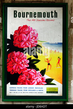 Vieux style années 50 British Railways poster pour Bournemouth sur le chemin de fer à vapeur de Swanage Banque D'Images