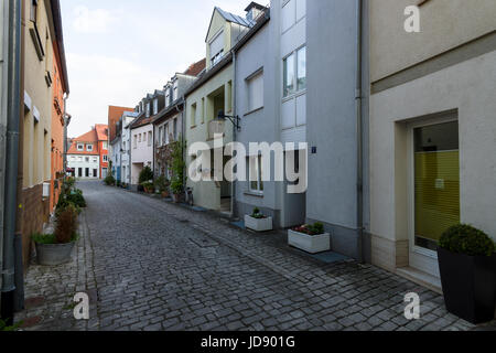 SCHWEINFURT, ALLEMAGNE - 21 avril 2017 : vieilles rues dans la partie historique de la ville. Schweinfurt - une ville médiévale fondée en 761 ans. Banque D'Images