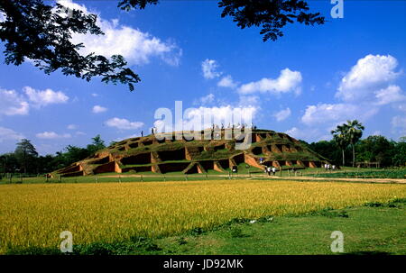 La belle vue de govindha temple vita localement appelé gokul med de 700 BC situé à mohastan de Ghor district bogra bangladesh .une fois que c'était la Banque D'Images