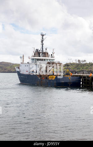 Le Phare du Nord bord NLV Pole Star accostera au port de Stornoway, Isle Of Lewis, Western Isles, îles Hébrides, Ecosse, Royaume-Uni Banque D'Images