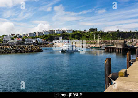 Port et Marina de Ballycastle Banque D'Images