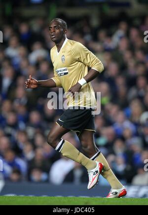 MOMO SISSOKO JUVENTUS FC STAMFORD BRIDGE Londres Angleterre 25 Février 2009 Banque D'Images