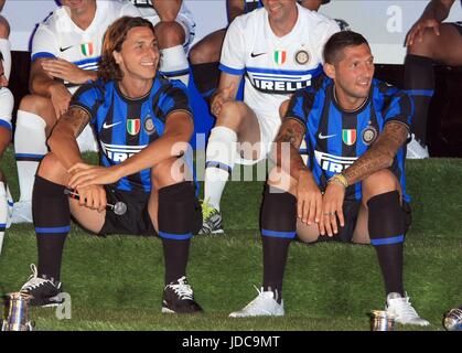 ZLATAN IBRAHIMOVIC MARCO MATE INTER MILAN LOS ANGELES CA USA 16 Juillet 2009 Banque D'Images