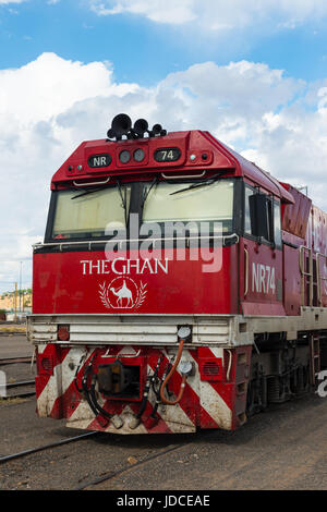Le célèbre Ghan train à la gare d'Alice Springs. Centre de l'Australie Banque D'Images