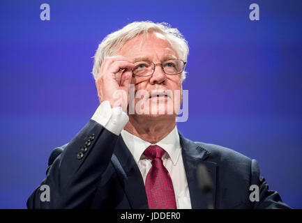 Bruxelles, Belgique. 19 Juin, 2017. Secrétaire d'État britannique pour sortir de l'Union européenne David Davis donne une conférence de presse à l'issue d'une réunion au Conseil de l'UE à Bruxelles, Belgique le 19.06.2017 par Wiktor Dabkowski | Conditions de crédit dans le monde entier : dpa/Alamy Live News Banque D'Images