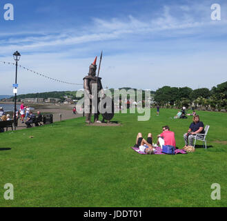 Largs, UK. 20 Juin, 2017. Chaude journée ensoleillée à Largs sur la côte Clyde. Credit : ALAN OLIVER/Alamy Live News Banque D'Images