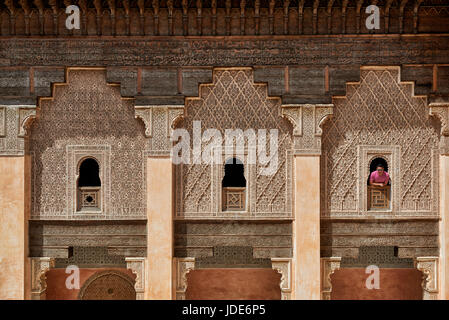 L'architecture mauresque de l'école islamique Medersa Ben Youssef, Marrakech, Maroc, Afrique Banque D'Images