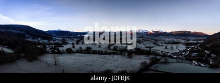 Antenne d'hiver panorama de Keswick et environs Banque D'Images