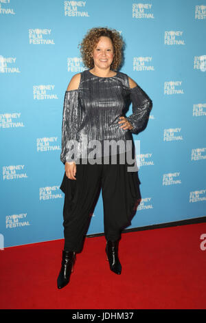 Leah Purcell arrive sur le tapis rouge pour la première de Okja australienne à la soirée de clôture du gala du Festival du film de Sydney à l'Etat, Théâtre Banque D'Images