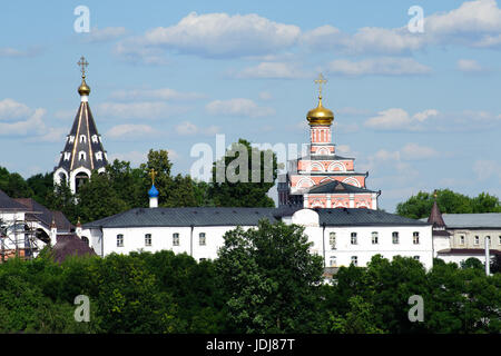 Monastère de saint Jean le Théologien dans Poschupovo Rybnovskij Ryazan region région. Banque D'Images