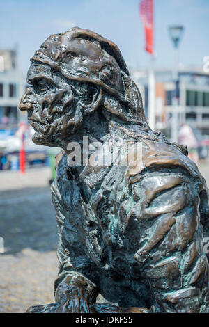 Statue de John Cabot dans le port flottant de Bristol, à l'ouest de l'Angleterre Banque D'Images