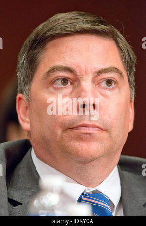 Apparaît devant le comité du Sénat sur les crédits sous-comité sur les services financiers et les administrations publiques pour examiner le projet de budget des dépenses et la justification de l'exercice 2018 demande de budget Federal Communications Commission sur la colline du Capitole à Washington, DC Le mardi, Juin 20, 2017. Credit : Ron Sachs/CNP /MediaPunch Banque D'Images
