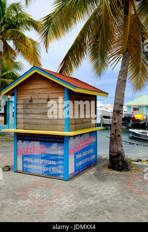 Fournisseur de sports nautiques Beach Hut, Saint-Martin, Antilles Banque D'Images