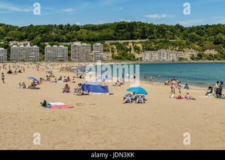 Plage de Hondarribia (Fuenterrabia) Guipuzcoa, Pays Basque, Espagne, Europe. Banque D'Images