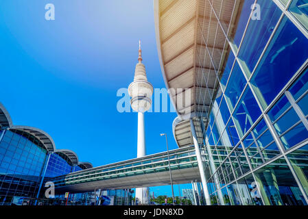 Halls et tour de télévision de Hambourg, Allemagne, Europe, Fernsehturm und Messehallen à Hamburg, Deutschland, Europa Banque D'Images