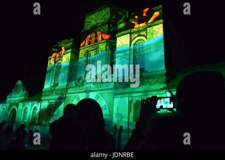 Sydney, Australie - Jun 16, 2017. Immeuble du patrimoine Projection à l'entrée du Zoo de Taronga Sydney éclatantes pendant Lights Festival. Banque D'Images