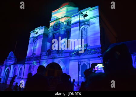 Sydney, Australie - Jun 16, 2017. Immeuble du patrimoine Projection à l'entrée du Zoo de Taronga Sydney éclatantes pendant Lights Festival. Banque D'Images