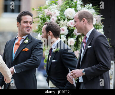 Le mariage de Pippa Middleton et James Matthews à l'église de Saint Marc, Englefield. En présence de Catherine Middleton, Prince William, Prince George et la princesse Charlotte avec : Spencer Matthews, James Middleton, le Prince William Où : Englefield, Royaume-Uni Quand : 20 mai 2017 Source : WENN.com Banque D'Images