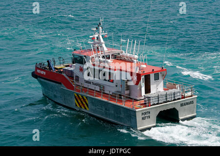 Transfert de l'équipage de Nefyn Porth Navire au parc éolien offshore de Rampion Banque D'Images