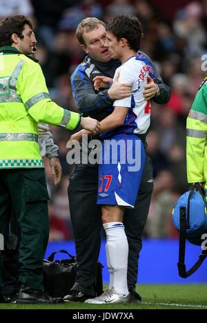 MATT DERBYSHIRE BLESSURE ASTON VILLA V Blackburn Rovers VILLA PARK BIRMINGHAM ENGLAND 26 Janvier 2008 Banque D'Images