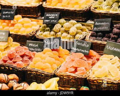 Jelly doux colorés pour la vente au marché espagnol Banque D'Images