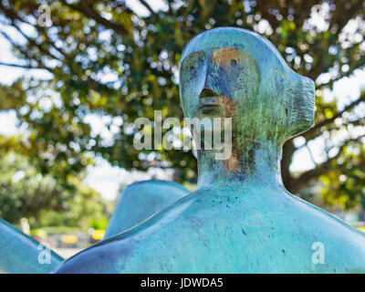 Statue de Henry Moore, Domaine Gardens, Sydney, NSW, New South Wales, Australie Banque D'Images