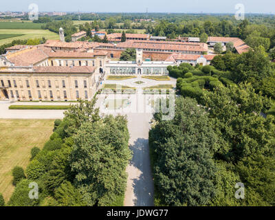 Villa Arconati, Castellazzo, Rho, Milan, Italie. Vue aérienne de la Villa Arconati 21/06/2017. Jardins et Parc, Groane Park. Palace, de style baroque, PAL Banque D'Images