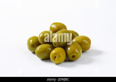 Unpitted saumure olives vertes Banque D'Images