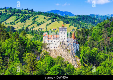 Brasov, en Transylvanie. La Roumanie. Le Château médiéval de Bran, connu pour le mythe de Dracula.