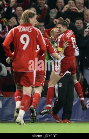 FERNANDO TORRES, JOHN ARNE RIISE , Steven Gerrard, LIVERPOOL V ARSENAL, LIVERPOOL V ARSENAL, 2008 Banque D'Images