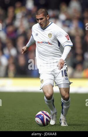 BRADLEY JOHNSON LEEDS UNITED FC ELLAND ROAD LEEDS ANGLETERRE 12 Avril 2008 Banque D'Images