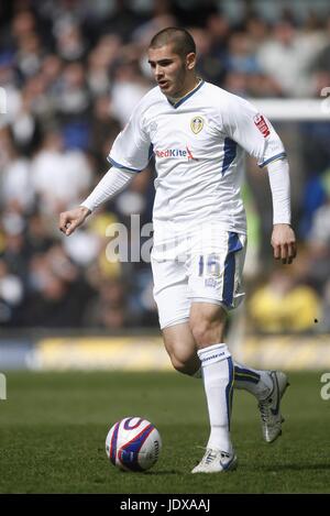 BRADLEY JOHNSON LEEDS UNITED FC ELLAND ROAD LEEDS ANGLETERRE 12 Avril 2008 Banque D'Images