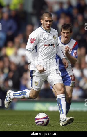 BRADLEY JOHNSON LEEDS UNITED FC ELLAND ROAD LEEDS ANGLETERRE 12 Avril 2008 Banque D'Images