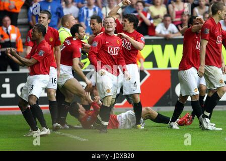 PATRICE EVRA, Michael Carrick, Ryan Giggs, Rio Ferdinand , WAYNE ROONEY CÉLÉBRER GIGGS OBJECTIF, WIGAN V MANCHESTER UNITED, MANCHESTER UNITED WIGAN V Banque D'Images